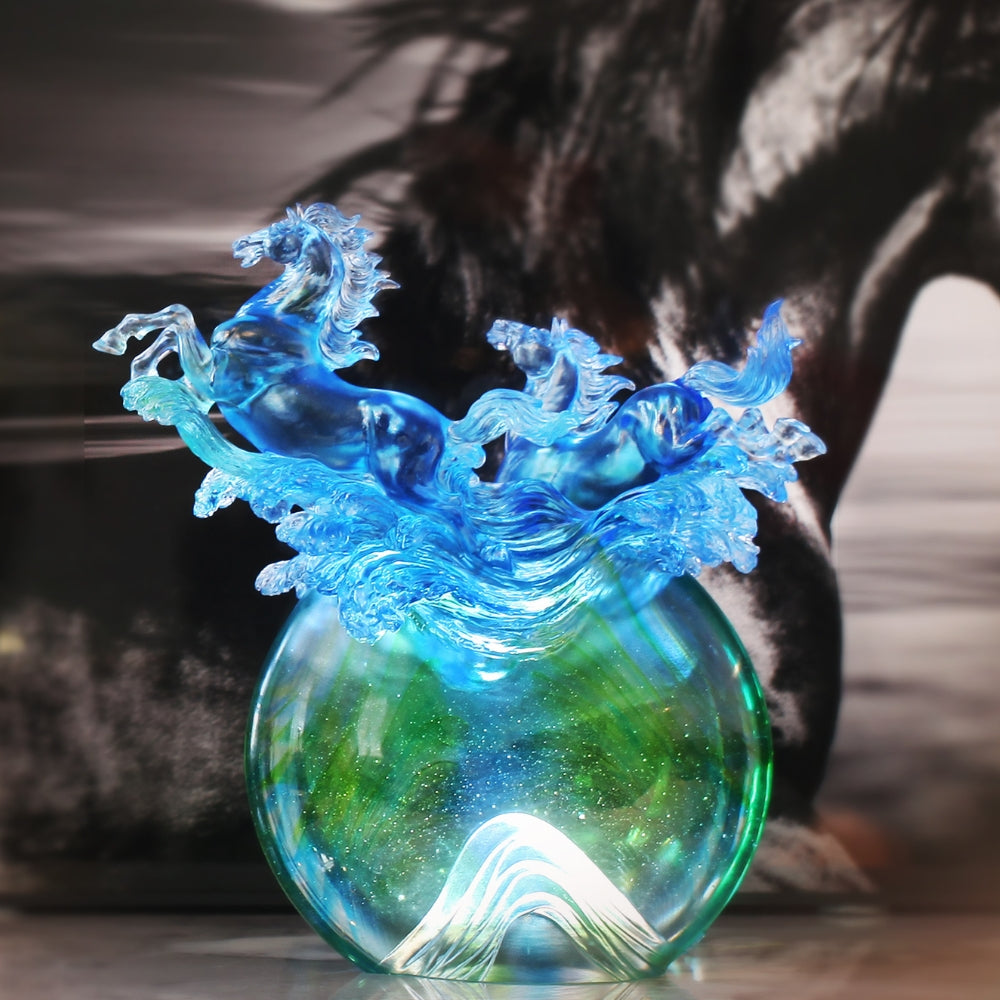LIULI Crystal Art Horse Sculpture, Resembling water – ever in motion, ever alive